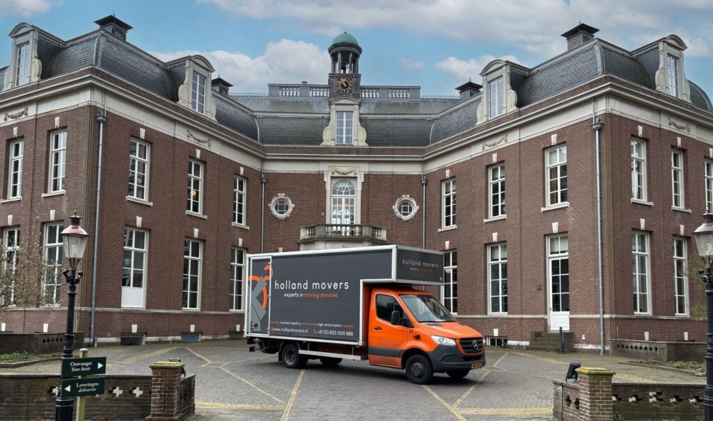 Moving service den haag  by Holland Movers. 